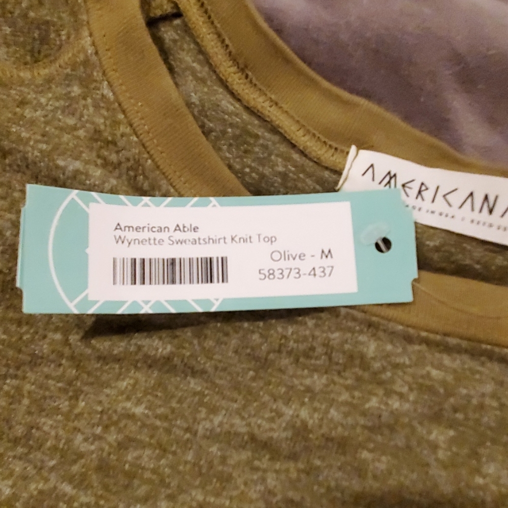 NWT STITCHFIX AMERICAN ABLE OLIVE TOP M - Picture 3 of 5